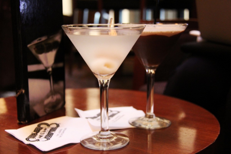 brasserie--min_martini_bar_lychee_chocolate_alcohol_liquor_happy_hour_happy-910161